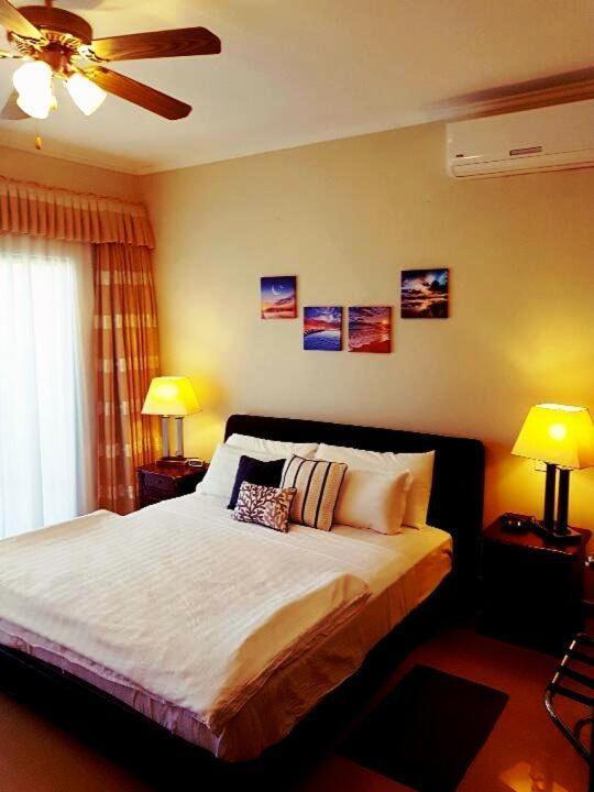 Aruba Breeze Condo Oranjestad Esterno foto